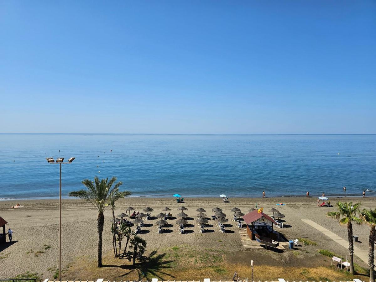 Primera Linea De Playa Con Vistas Al Mar Rincon de la Victoria Bagian luar foto